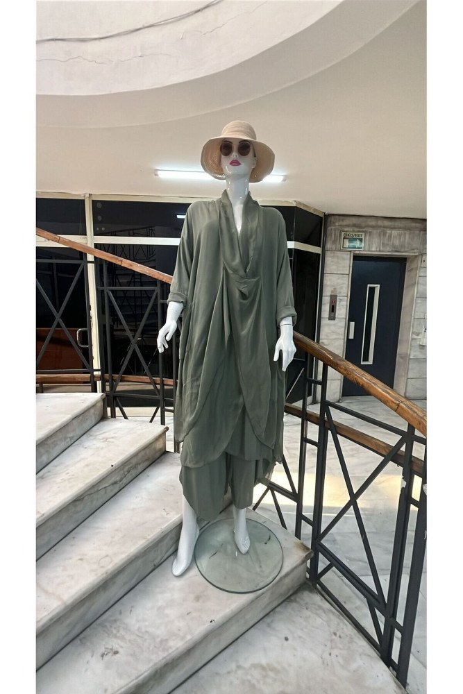 Haki Italyan İpek Detaylı Oversize Sonsuzluk Kaftan Bluz Asimetrik Pantolon İkili Takım
