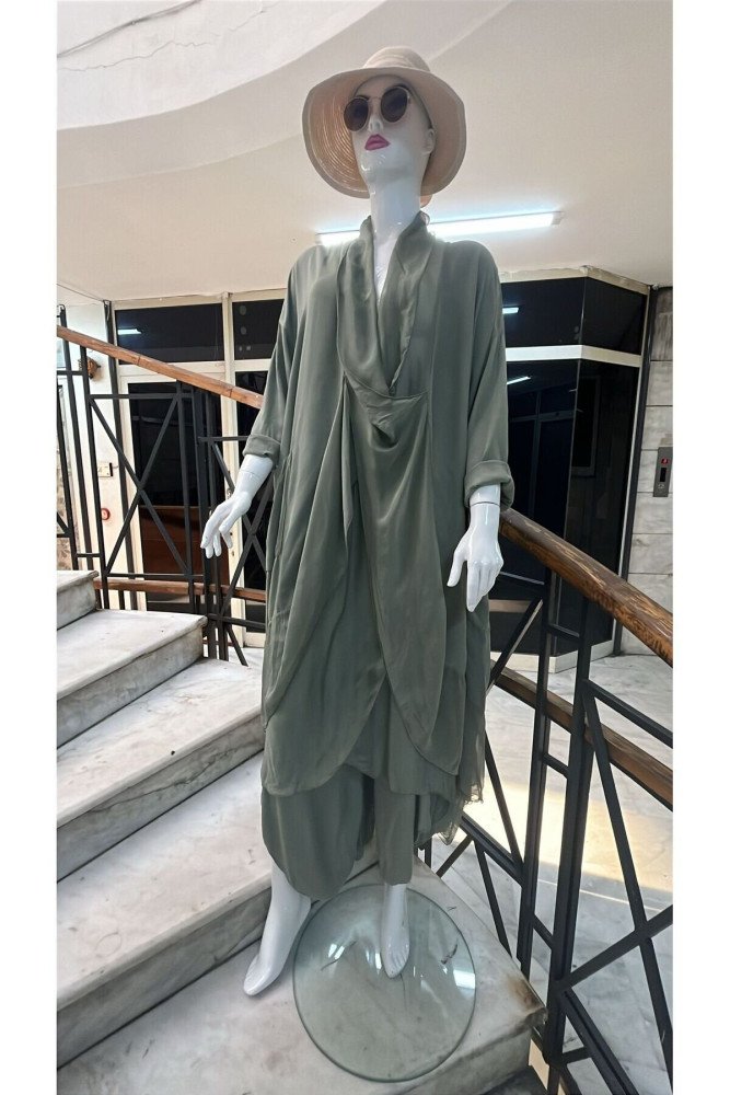 Haki Italyan İpek Detaylı Oversize Sonsuzluk Kaftan Bluz Asimetrik Pantolon İkili Takım